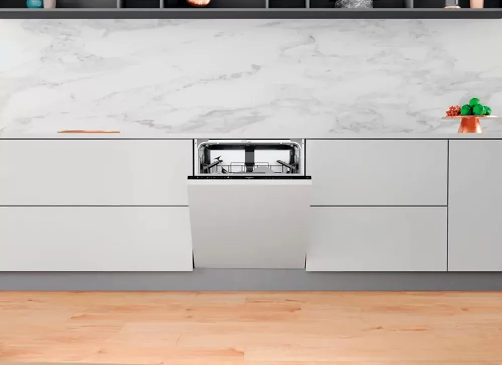 Посудомийна машина Whirlpool вбудовувана електронна 14 комплектів 59,8х82х55,5 см Білий