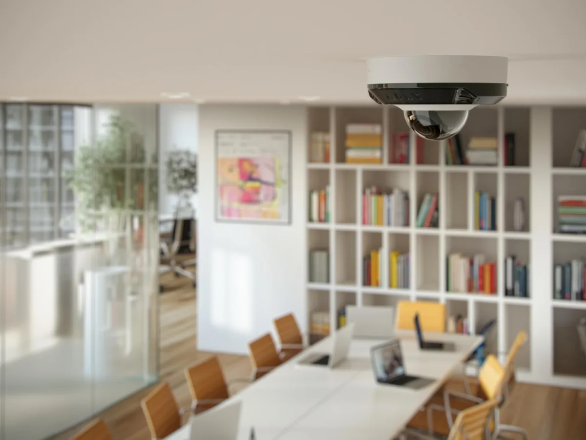 IP-камера проводная Ajax DomeCam Mini HL white, 8 МП, 4 мм, гибридная подсветка IR 15 м, белый LED 15 м, Poe, True WDR, IP 65, ИК 15 м, аудио, угол обзора 75° до 85°, мини купольная, белая.
