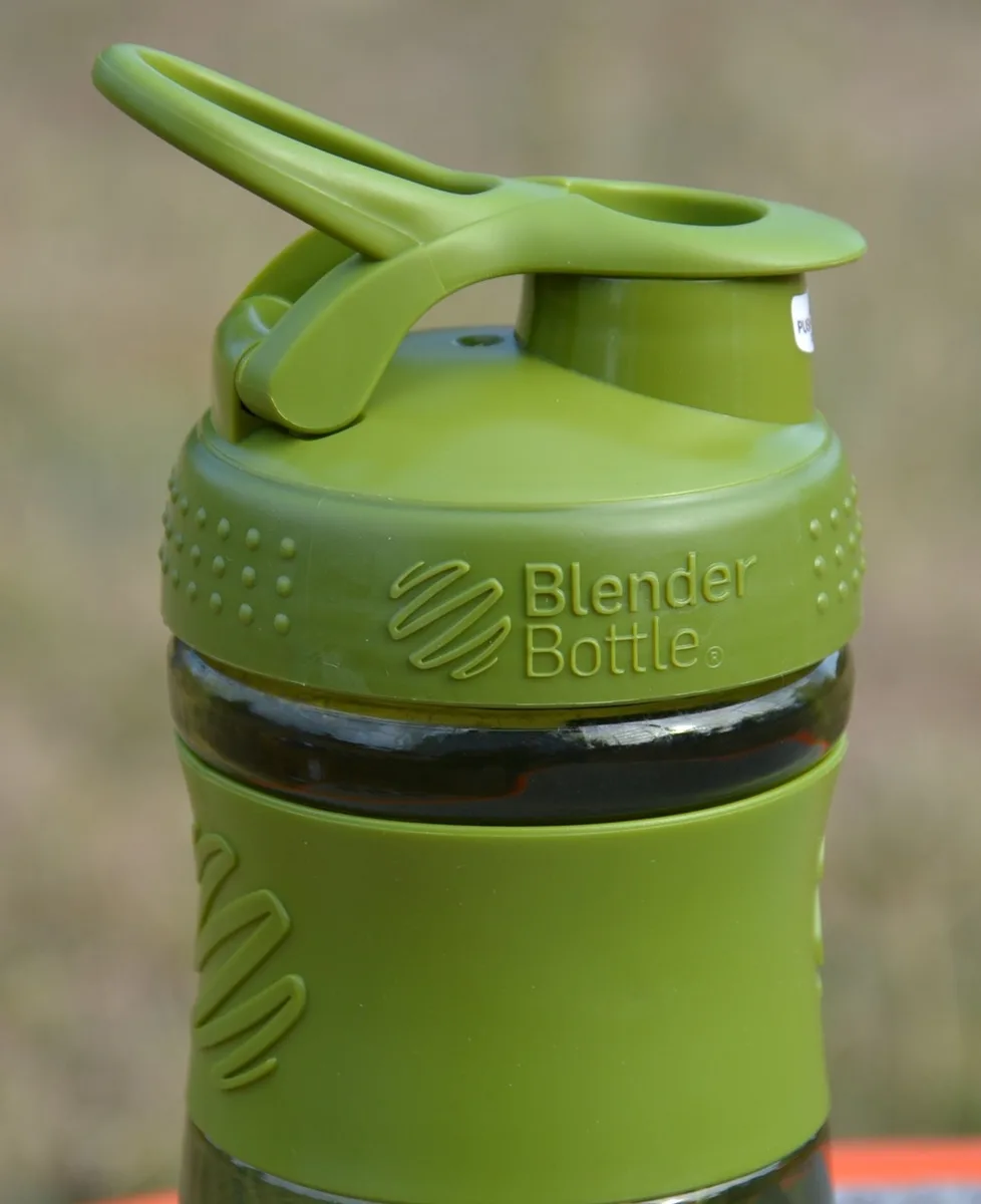 Шейкер BlenderBottle Tritan 820 мл Зелений