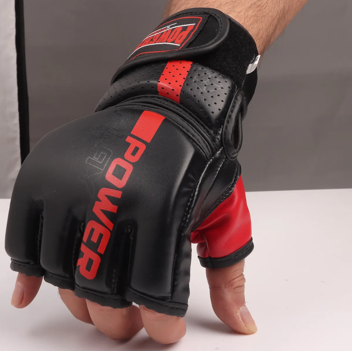 Рукавиці для MMA Active Point штучна шкіра S чорні