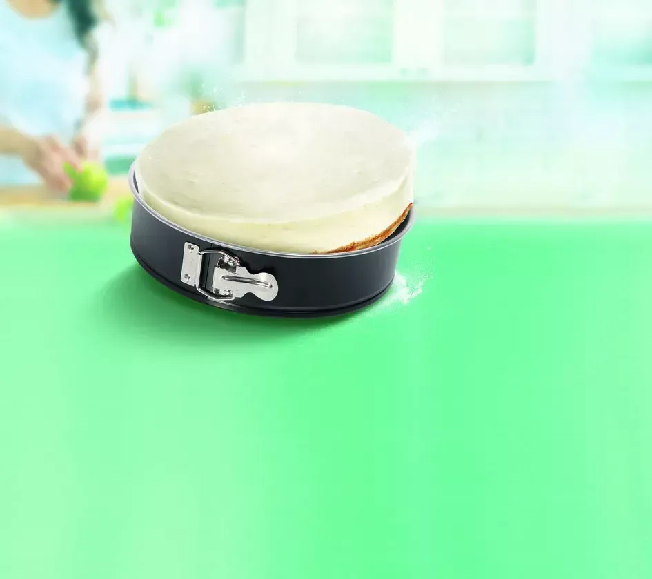 Форма для випікання Tefal Easybake, 26 см, з вуглецевої сталі, роз'ємна, кругла, сірого кольору.