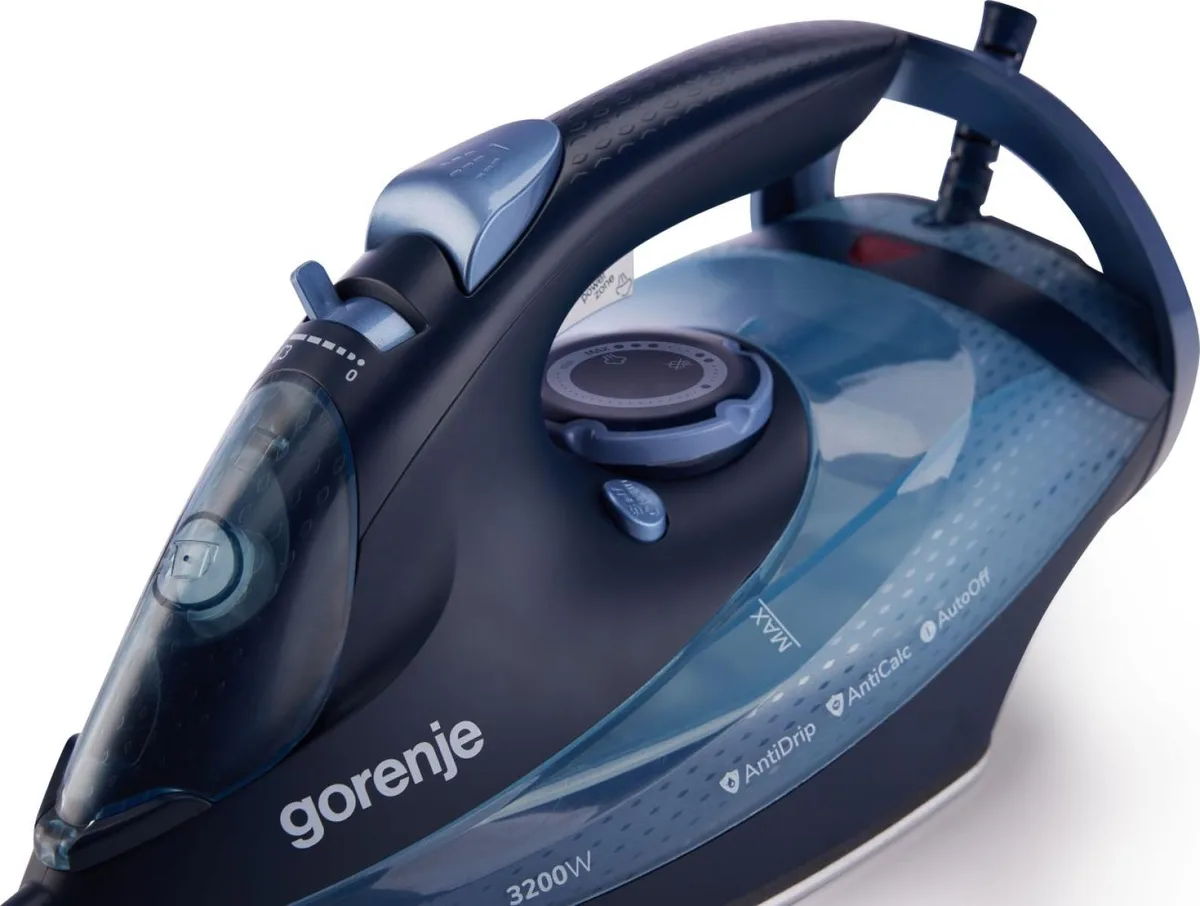 Праска Gorenje, 3250Вт, 420мл, паровий удар 250гр, вертикальне відпарювання, система антинакипу, автовідключення, керамічна підошв