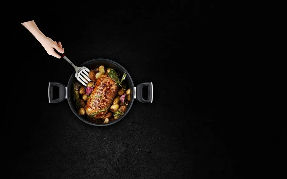Каструля з кришкою Tefal Unlimited, 24 см, 5.3 л, алюмінієва, бакелітова ручка, скляна кришка, чорного кольору.