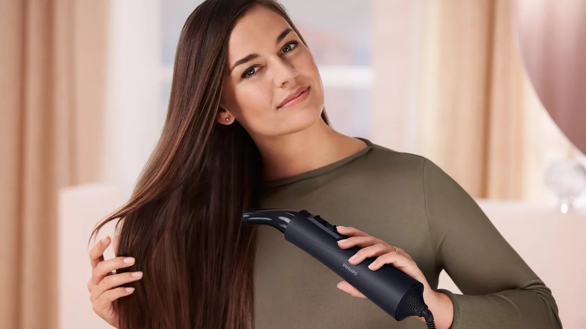 Фен-щітка Philips 5000 Series, 1000 Вт, 3 режими, іонізація, 5 насадок, синій колір.