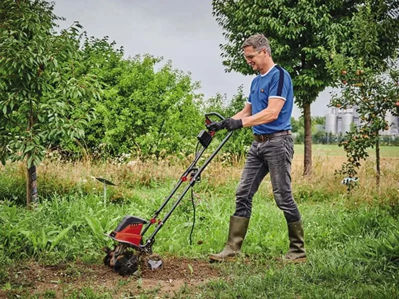 Електричний культиватор Einhell GC-RT 1545 М, потужність 1500 Вт, ширина обробки 45 см, глибина 22 см, вага 12.35 кг.