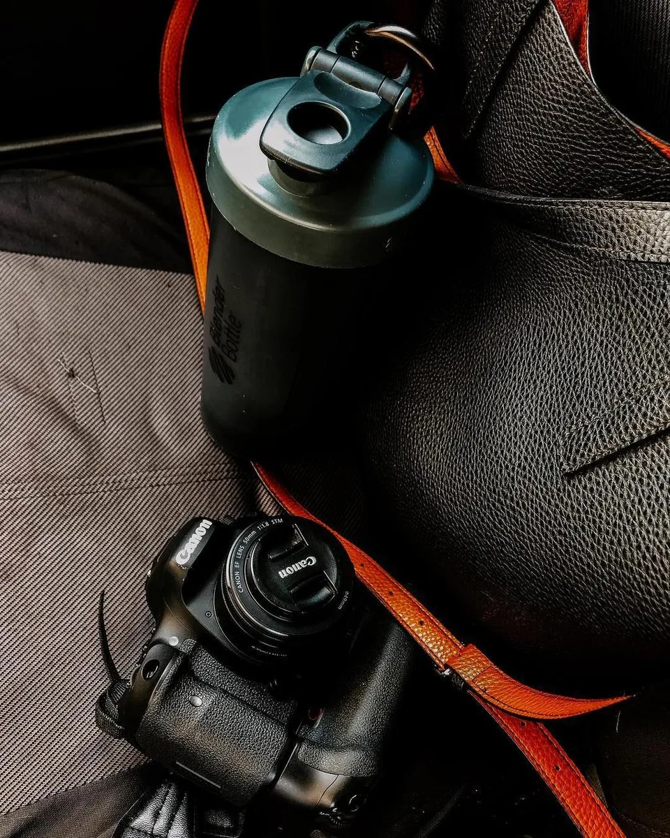 Шейкер спортивний BlenderBottle Tritan 820 мл Чорний