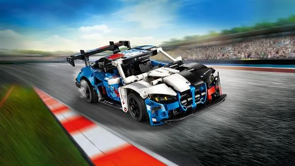 Конструктор LEGO Technic 747 деталей Автомобіль для перегонів BMW M4 GT3 EVO