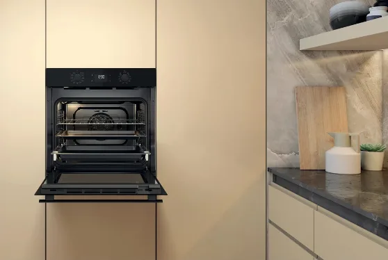 Електрична духова шафа Whirlpool 71 л чорна гідролізне очищення