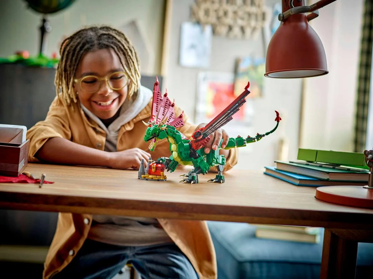 Конструктор LEGO Creator 31161 9+ Середньовічний дракон різнокольоровий