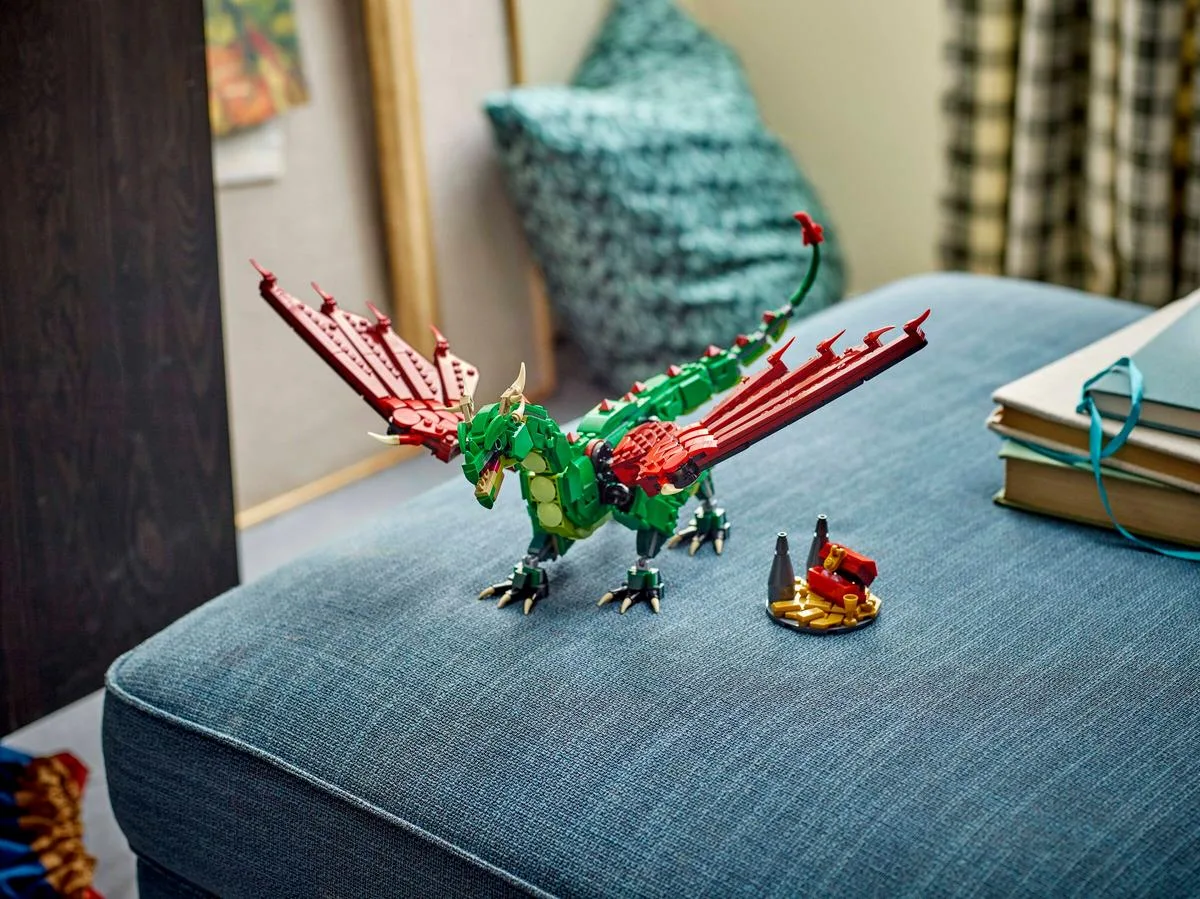 Конструктор LEGO Creator 31161 9+ Середньовічний дракон різнокольоровий