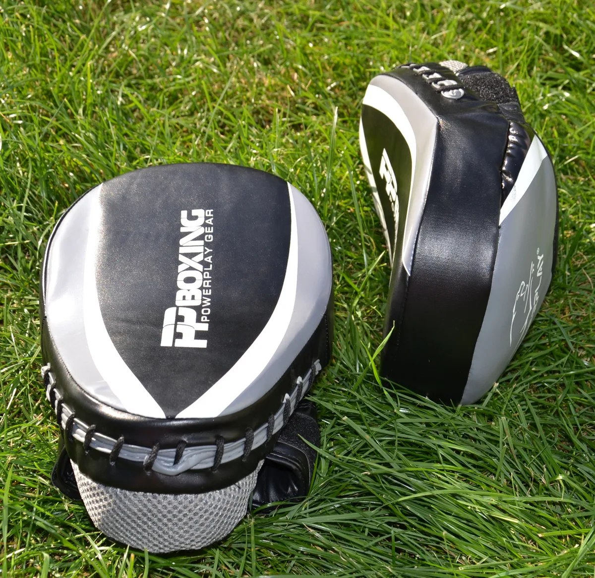 Лапи боксерські Active Point PU 23х19х6 см Чорно-Сірі