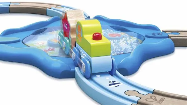 Іграшкова залізниця Hape дерево 24х6х30 см різнокольорова 15 елементів