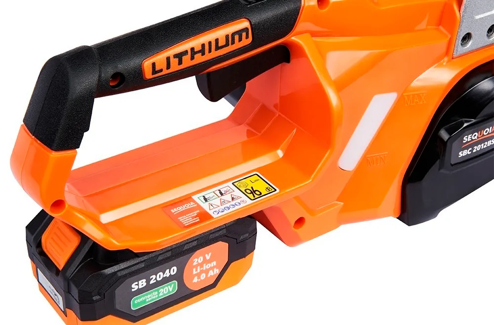 Акумуляторна ланцюгова пила SEQUOIA SBC2012BS-EV 20В, 1х4.0А·год, шина 30 см, 1/4", швидкість 6.0 м/с, вага 3.2 кг.