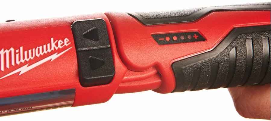 Аккумуляторная отвертка Milwaukee 4В 5Нм 200об/мин с LED подсветкой для монтажа и ремонта