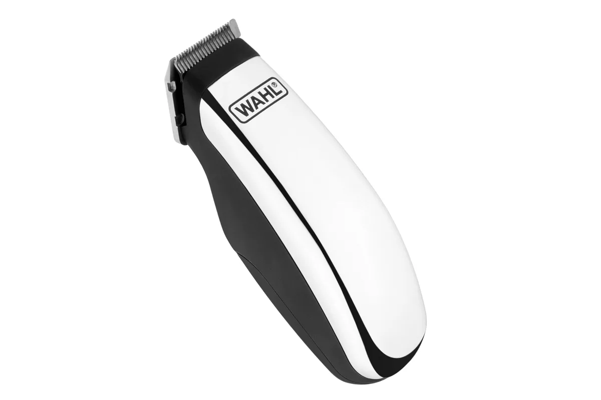 Машинка для стрижки домашніх тварин WAHL Pocket Pro Deluxe, з живленням від 2 батарей АА, комплектується двома насадками, виготовл