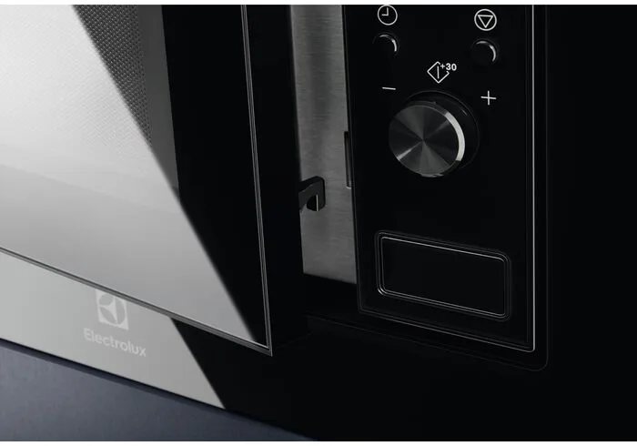 Встроенная микроволновка Electrolux, 17 л, электронное управление, 700 Вт, дисплей, черная