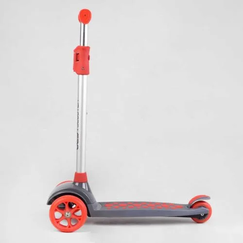 Трехколесный самокат Best Scooter со светящимися колесами для детей с регулируемым рулем и складной конструкцией.