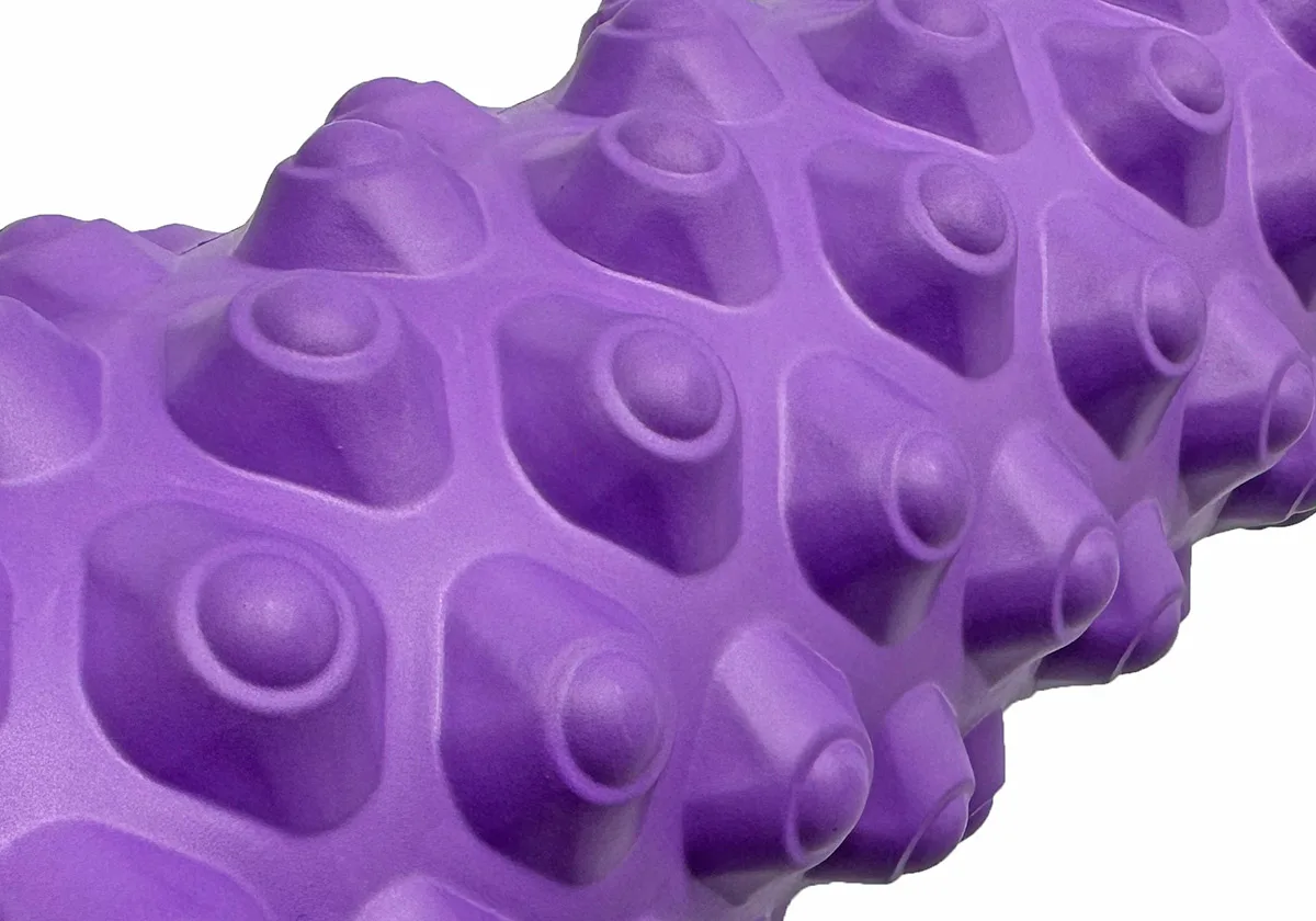 Масажний ролик EasyFit EVA 33 см Фіолетовий 3D поверхня