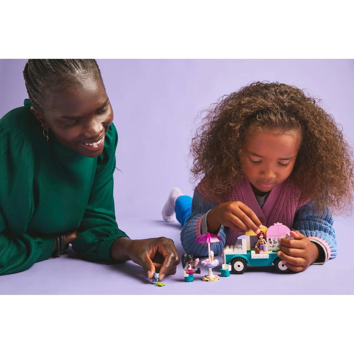 Конструктор LEGO Friends фургон морозива 4+ різнокольоровий пластиковий