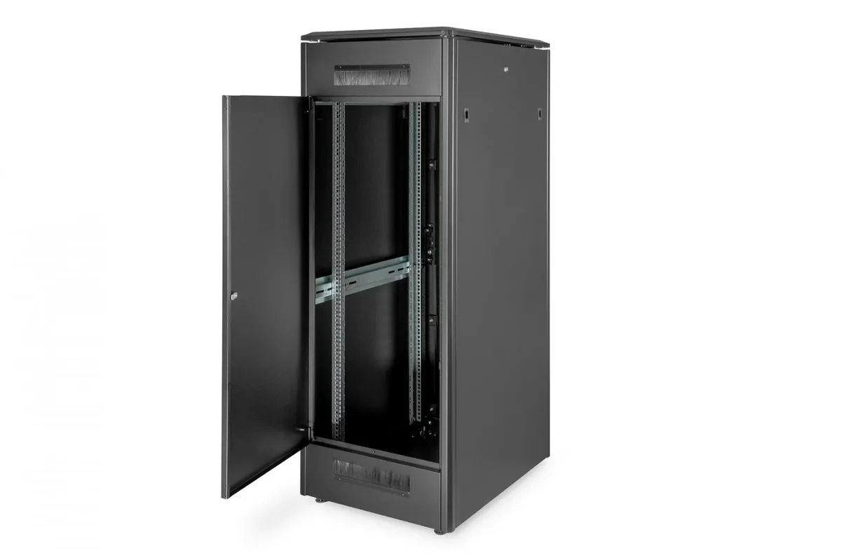 Шкаф DIGITUS 19", 32U, Network Unique, 600x800 мм, максимально 1200 кг, черный