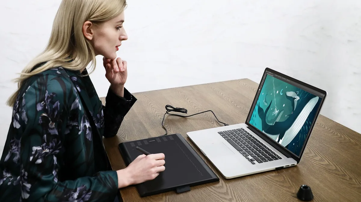 Графический планшет Huion 10"x6.2" H1060P, MicroUSB, черный