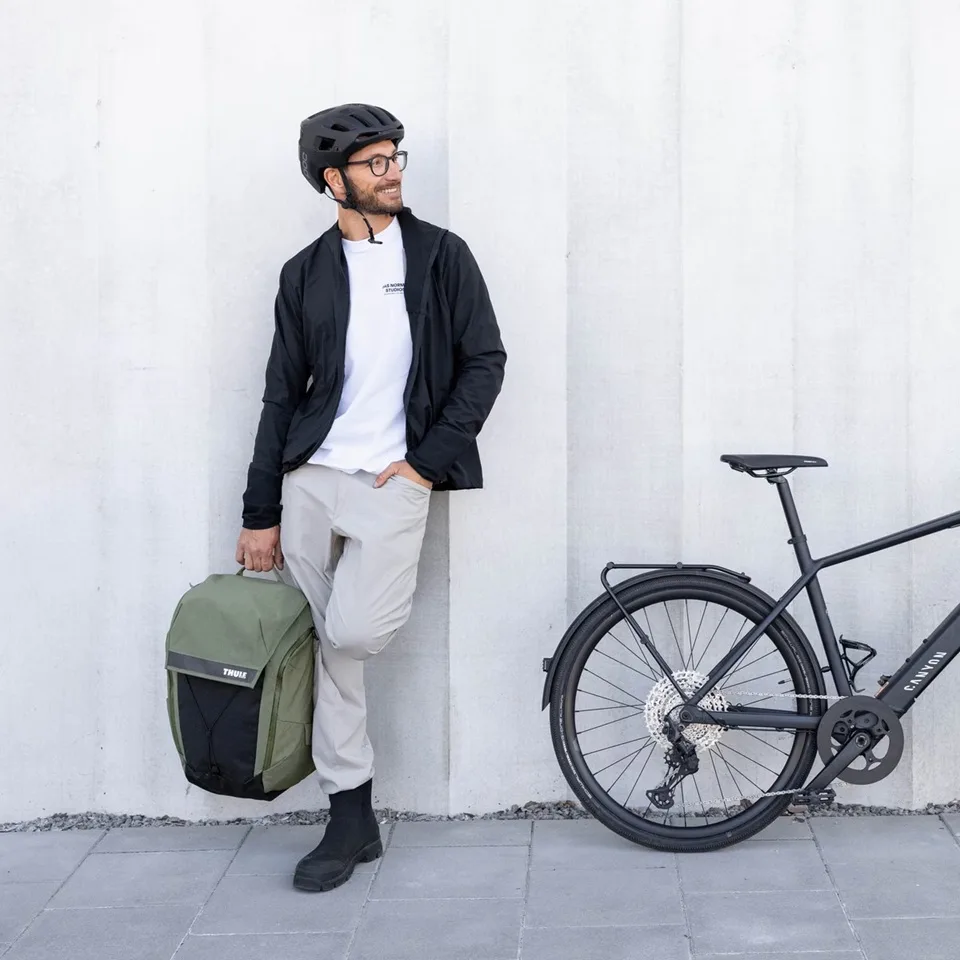 Рюкзак Thule Нейлон 28 л Чорний для ноутбука 16 дюймів