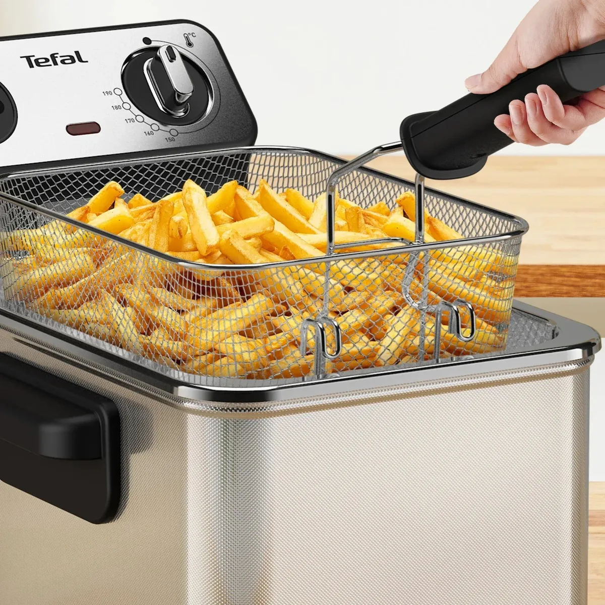 Фритюрниця Tefal нержавіюча сталь 3 л 2400 Вт чорна