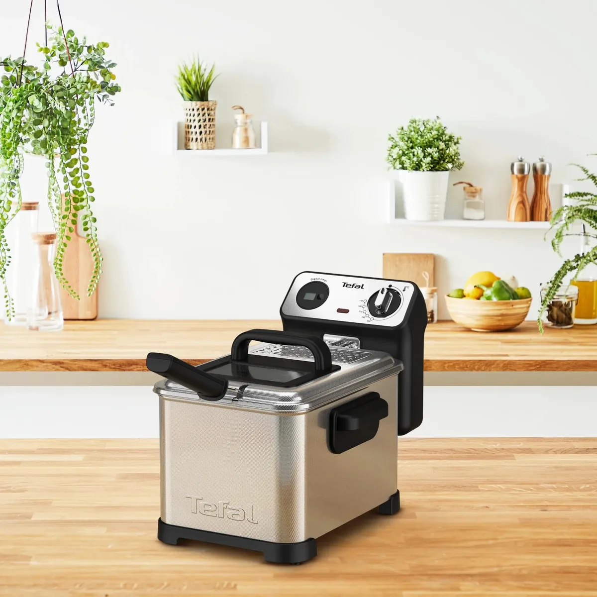 Фритюрниця Tefal нержавіюча сталь 3 л 2400 Вт чорна