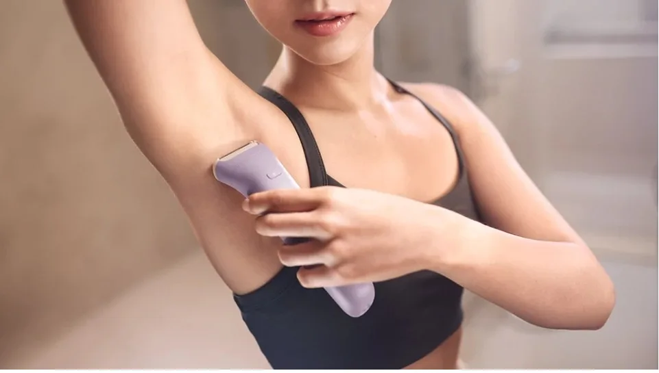 Епілятор Philips Series 9000, дисковий, акумуляторний, з пінцетом, для вологого та сухого використання, 6 насадок, у комплекті фут