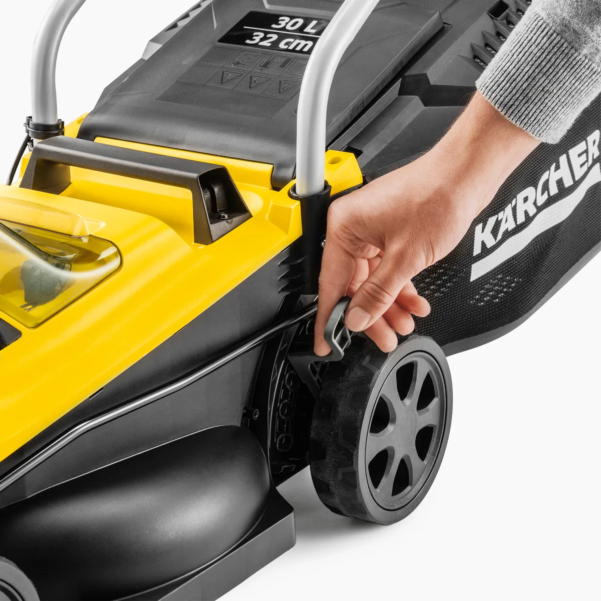 Акумуляторна газонокосарка Karcher LMO 2-18, 18В, 32 см, регулювання висоти 25-60 мм, без акумулятора та зарядного пристрою.