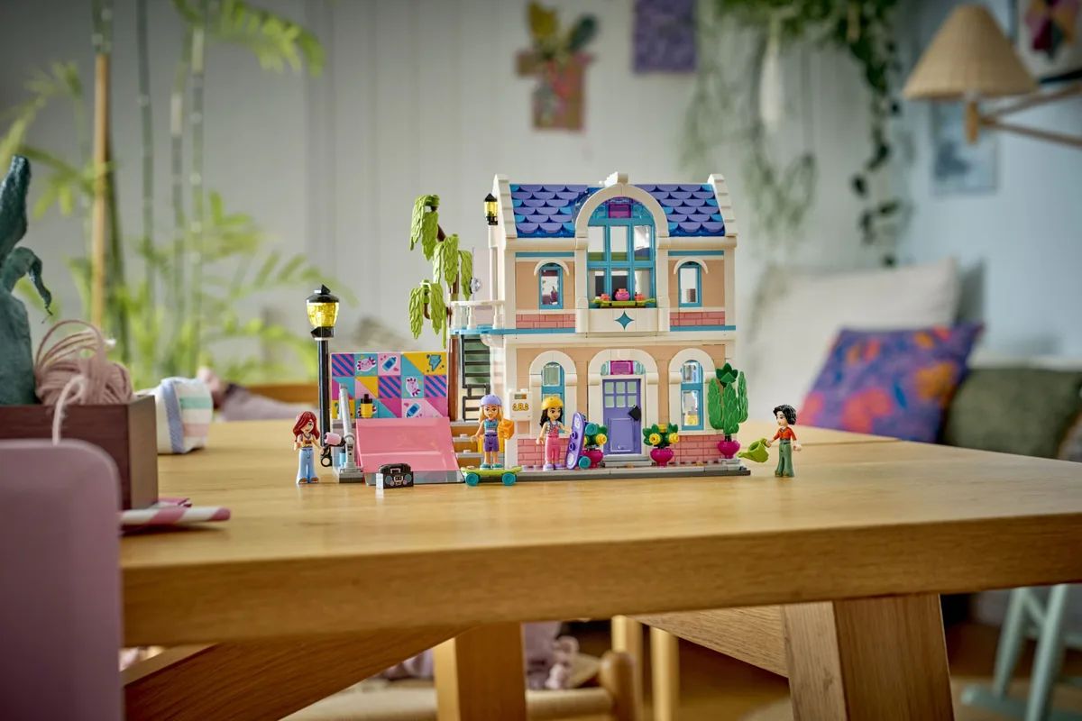 Конструктор LEGO Friends Родинний дім Ліан