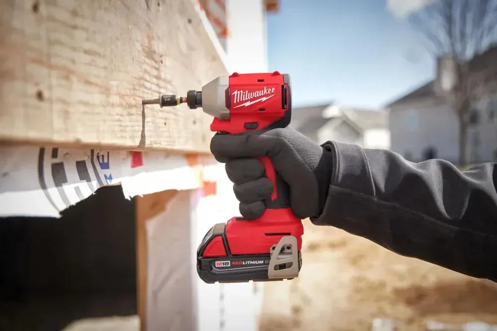 Акумуляторний ударний гвинтоверт Milwaukee M18 BLIDRC-0, 18В, 190Нм, 0-3600 об/хв, 1.3 кг, без батареї та зарядного пристрою.