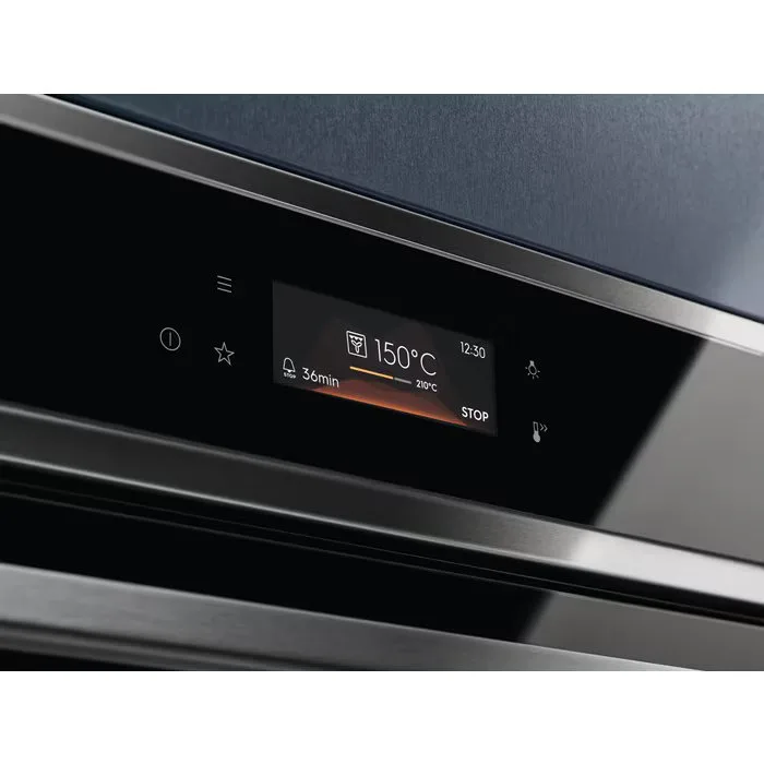 Вбудована мікрохвильова піч Electrolux, 44 л, електронне управління, 2100 Вт, гриль, чорний дисплей.