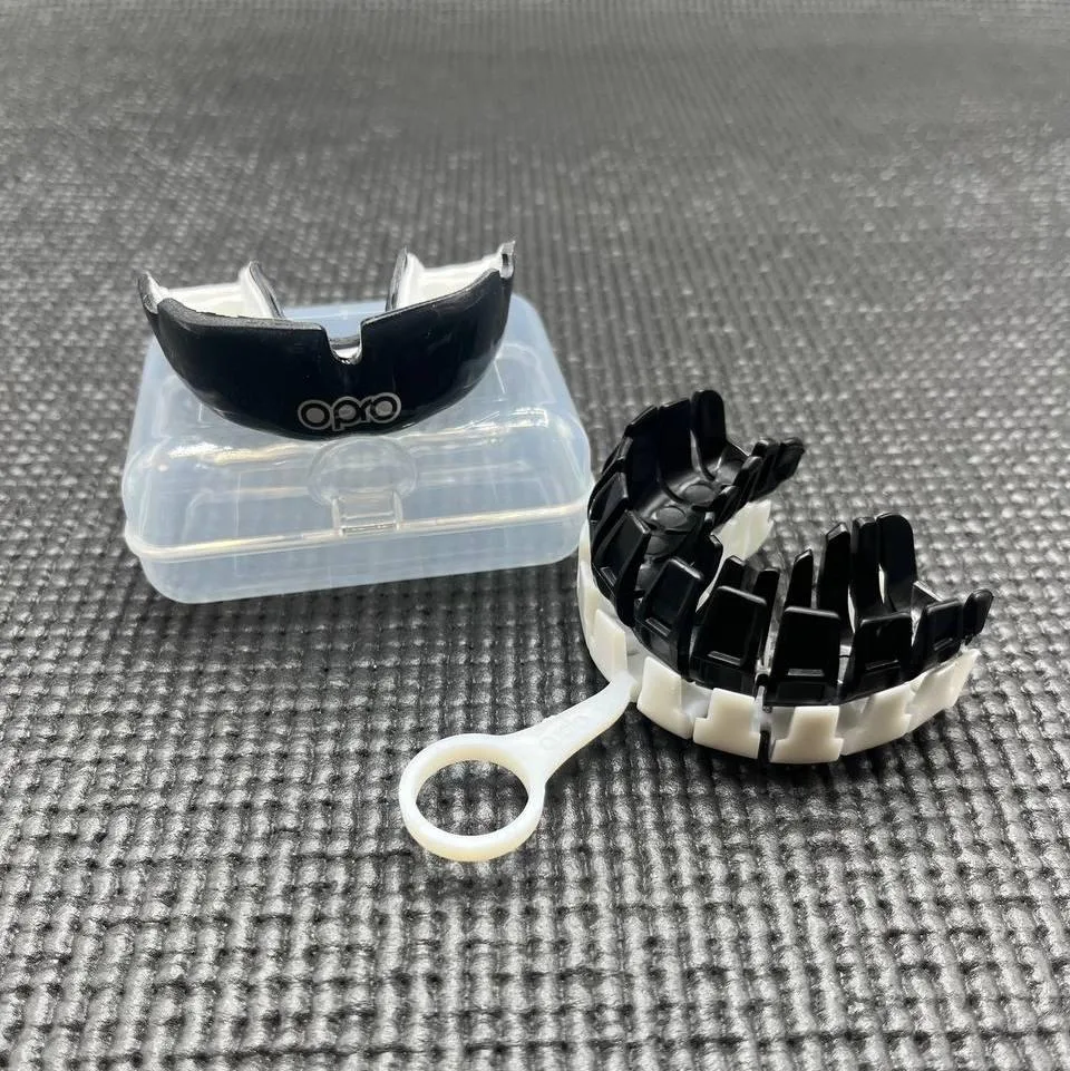 Капа OPRO Dental Grade 11+ Чорна/Біла