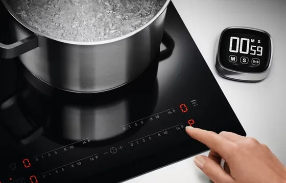 Електрична варильна поверхня Electrolux Склокераміка 59х52 см Чорна 4 конфорки
