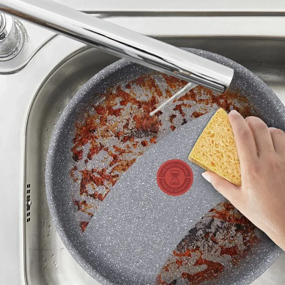 Сковорода ВОК Tefal Hard Stone, 28 см, алюмінієва, з бакелітовою ручкою, сірого кольору.