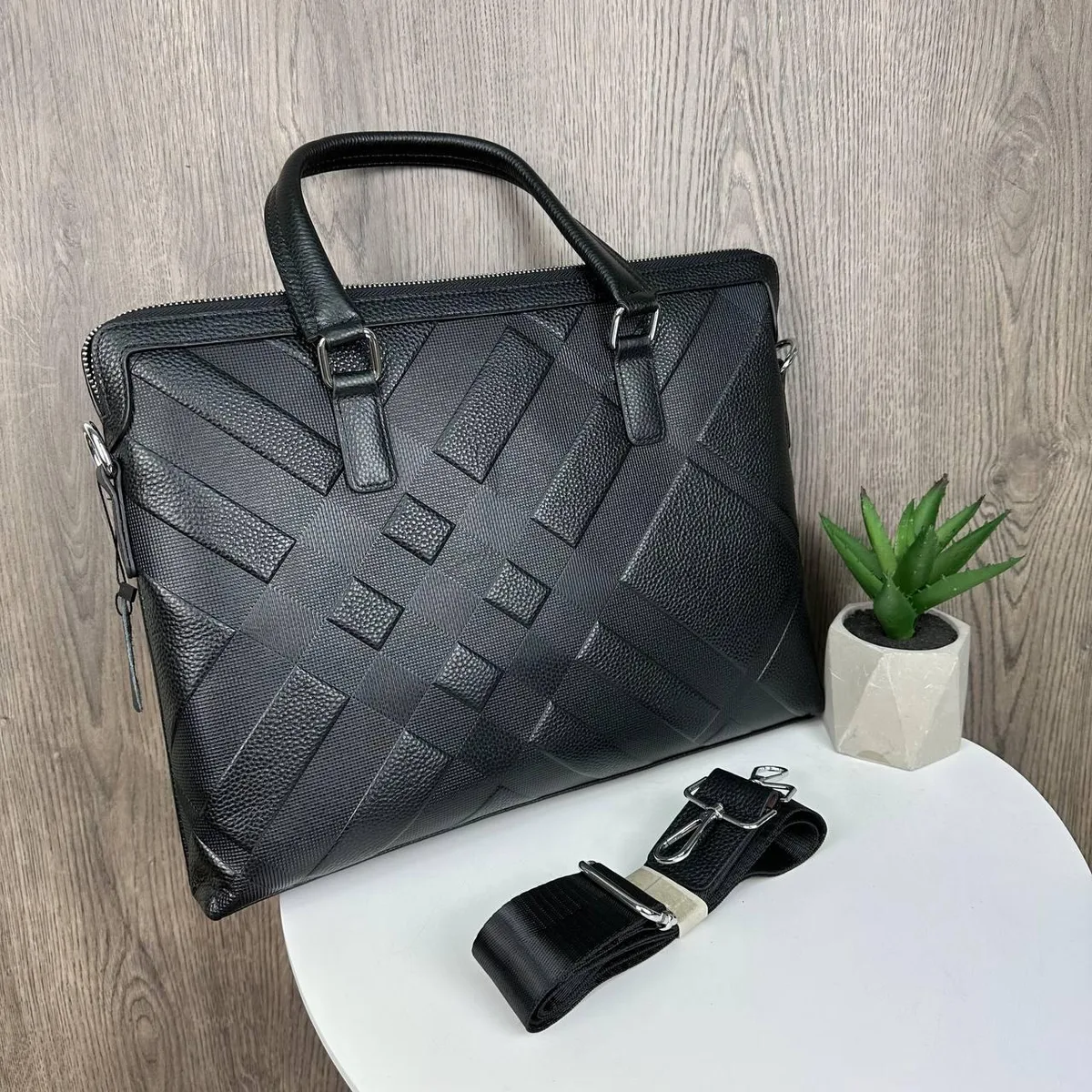 Кожаный деловой портфель натуральная кожа 37х29 см черный