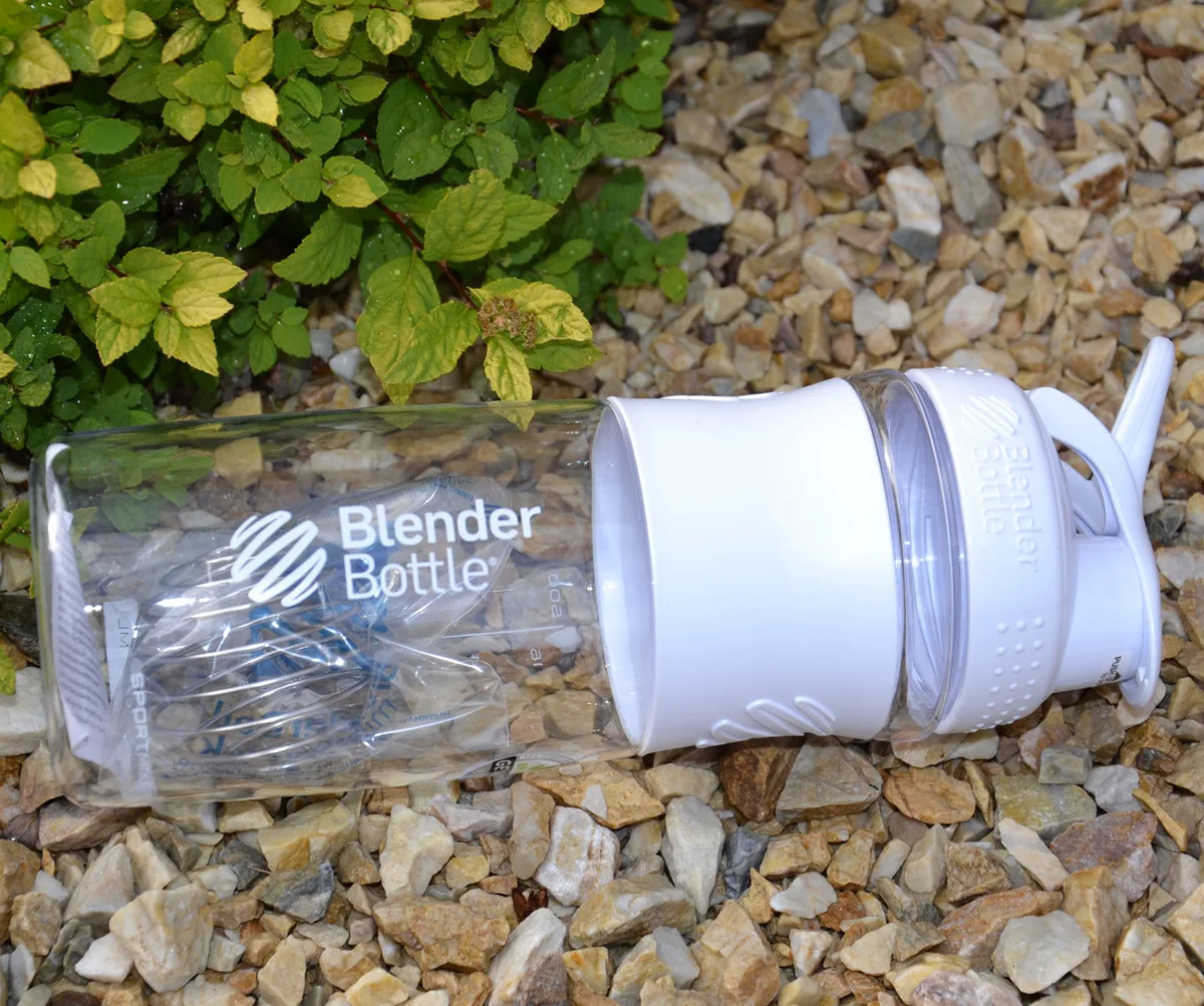 Шейкер BlenderBottle Tritan 820 мл Білий