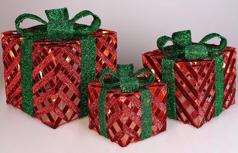 Набір декоративних коробок New Year Gifts з LED-підсвіткою 3 шт червоні та зелені 15-30 см