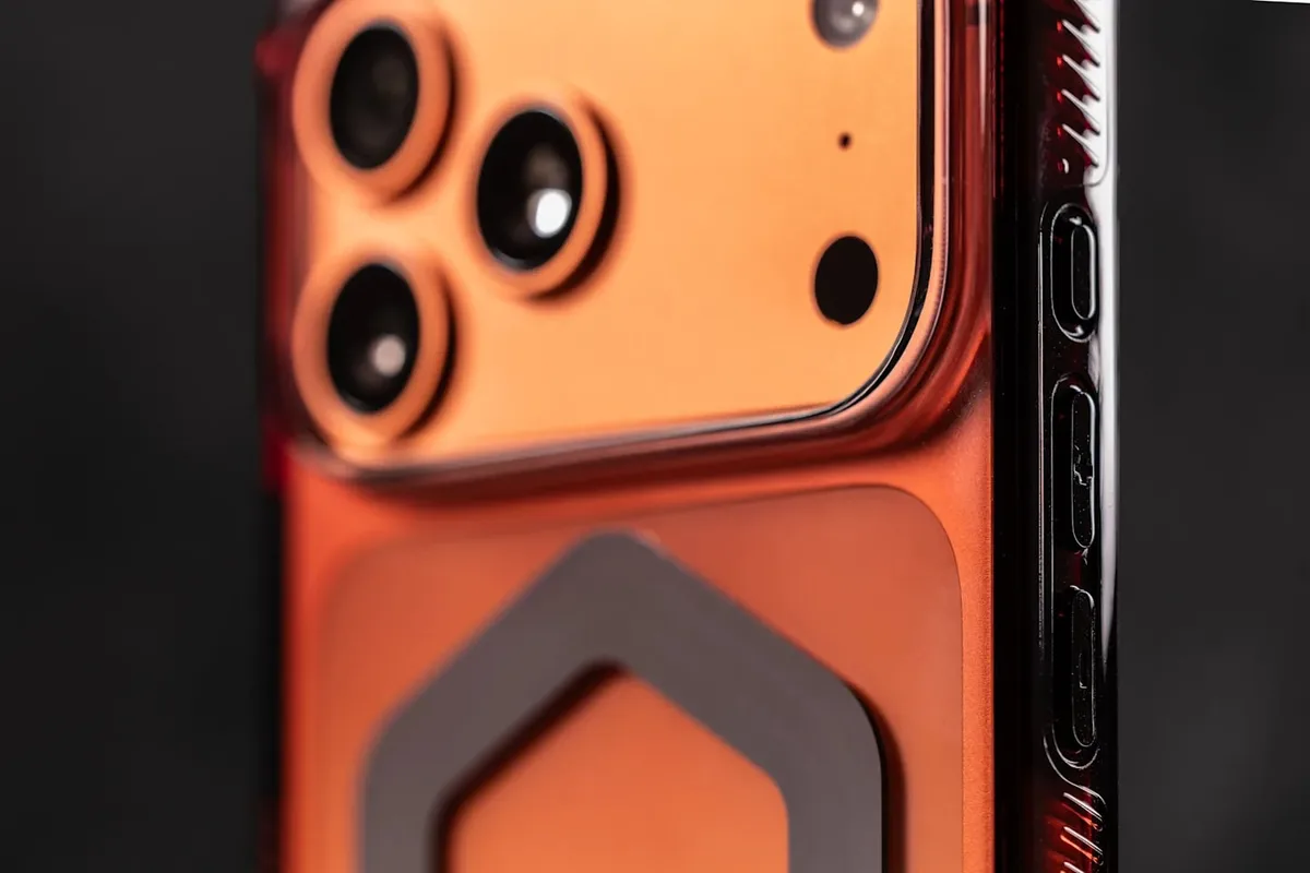 Чохол UAG для iPhone 17 Pro Max, Plyo MagSafe, Ice/White