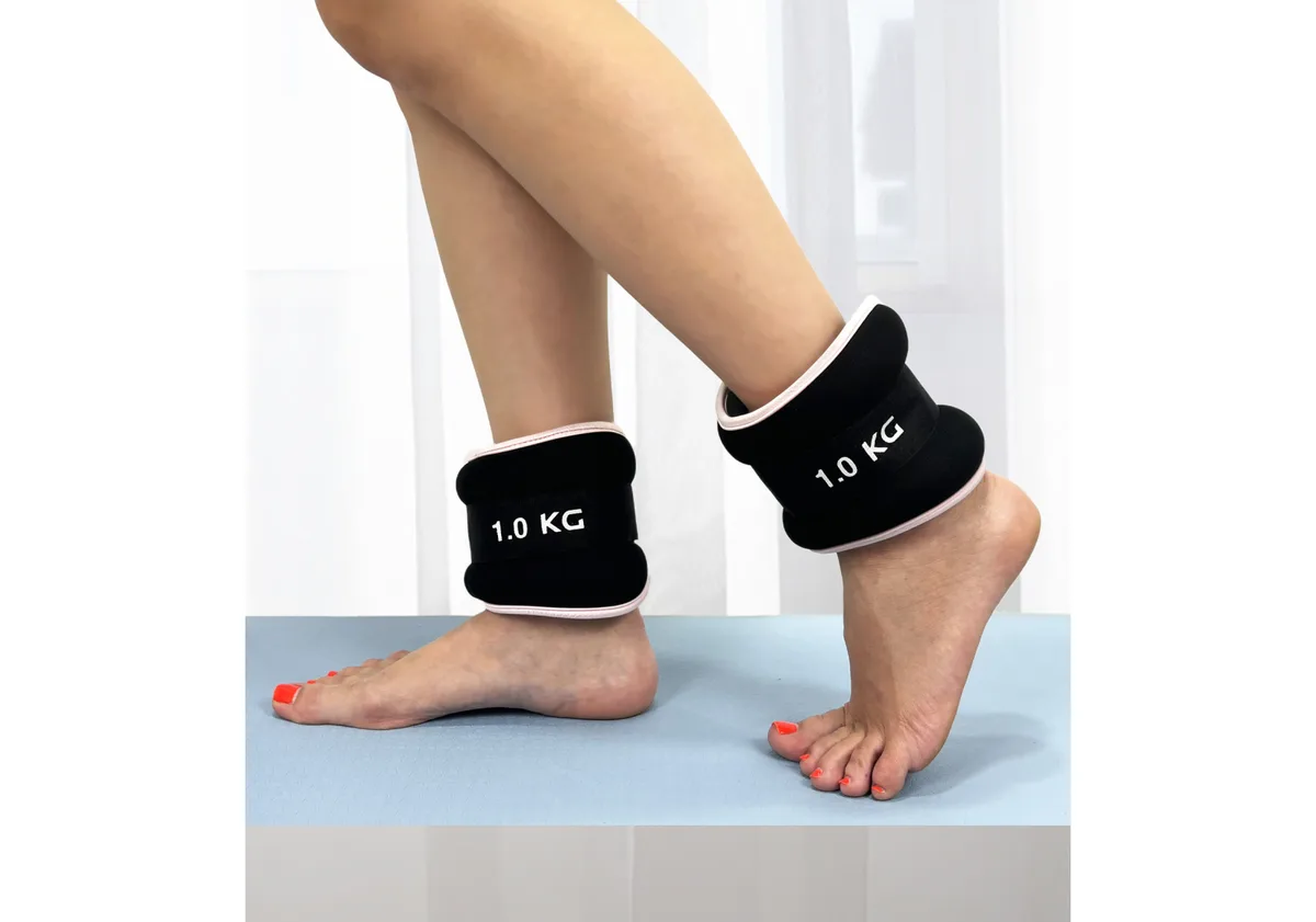 Утяжелителі EasyFit Comfort 1 кг неопрена зі сталевими гранулами рожеві