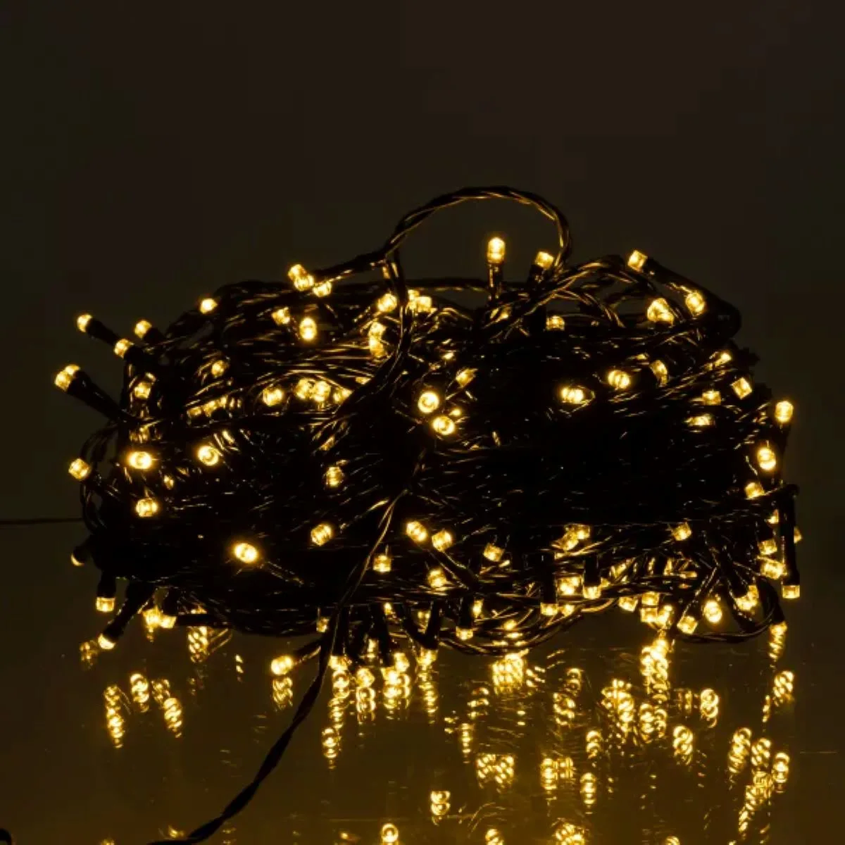 Новорічна гірлянда світлодіодна 30 м чорний провід жовтий 300 LED сонячна батарея