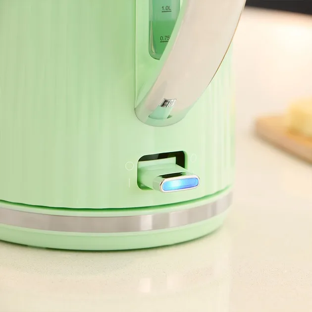 Електрочайник Russell Hobbs пластик 1,7 л фісташковий 2000 Вт