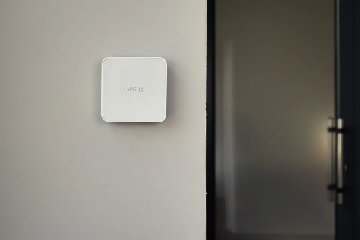 Беспроводная сирена для помещений U-Prox Siren White, 85 дБ, беспроводная, белая