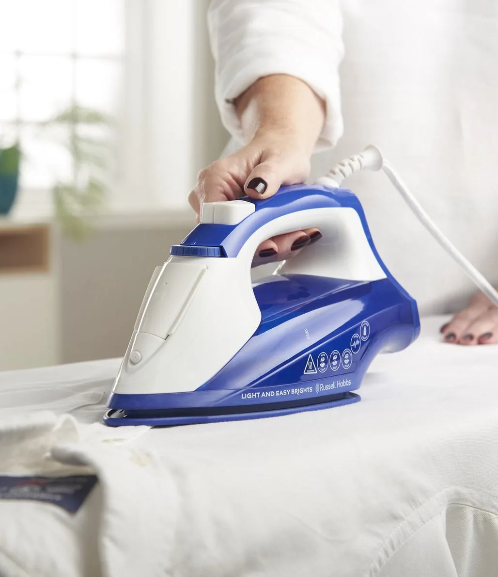 Праска з подачею пари Russell Hobbs Керамічна 2400 Вт Синя
