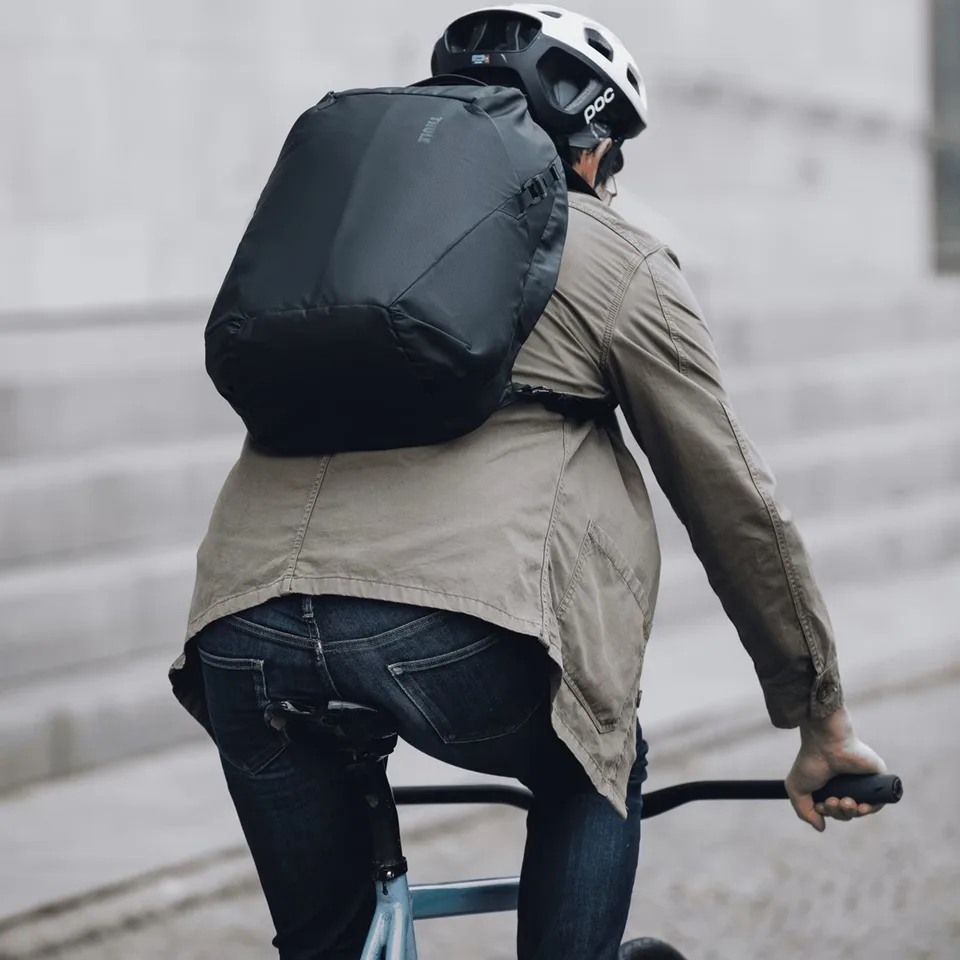 Рюкзак Thule Нейлон 21л 15.6 дюймів Чорний
