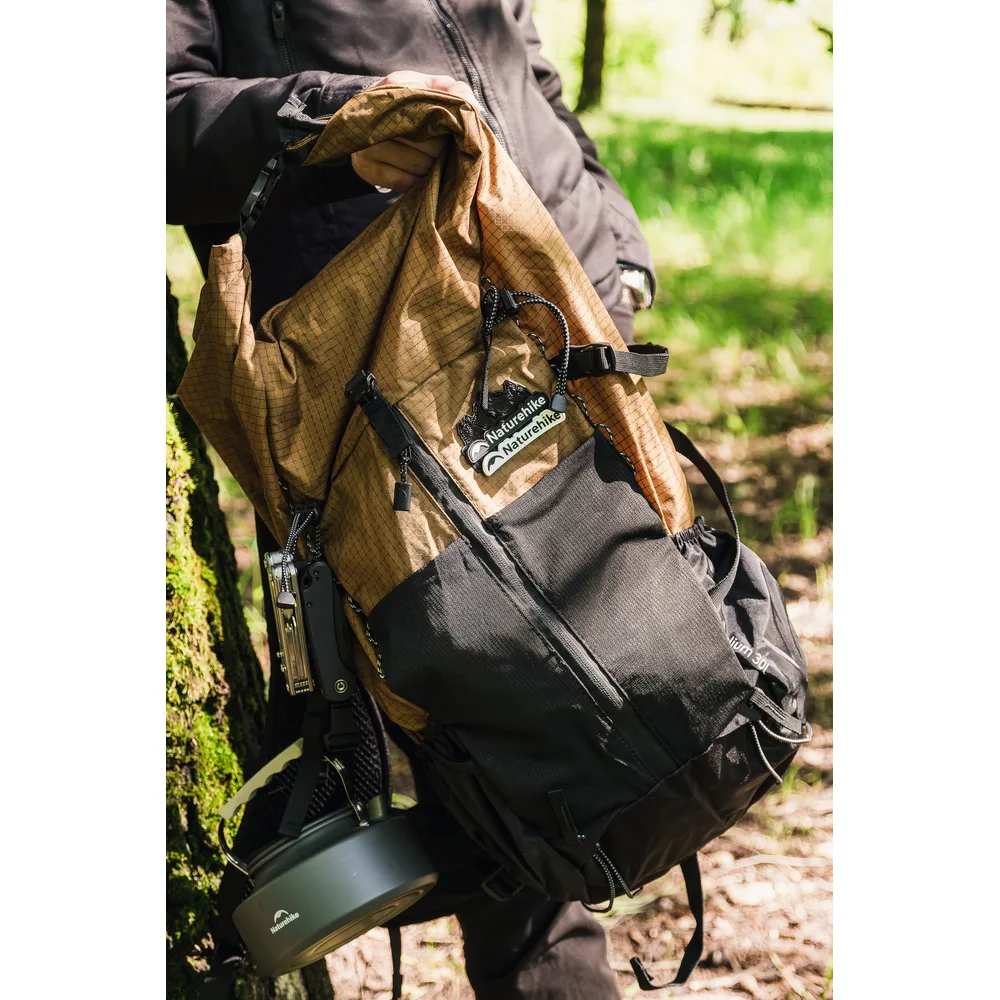 Рюкзак туристичний Naturehike поліестер 30+5 л коричневий