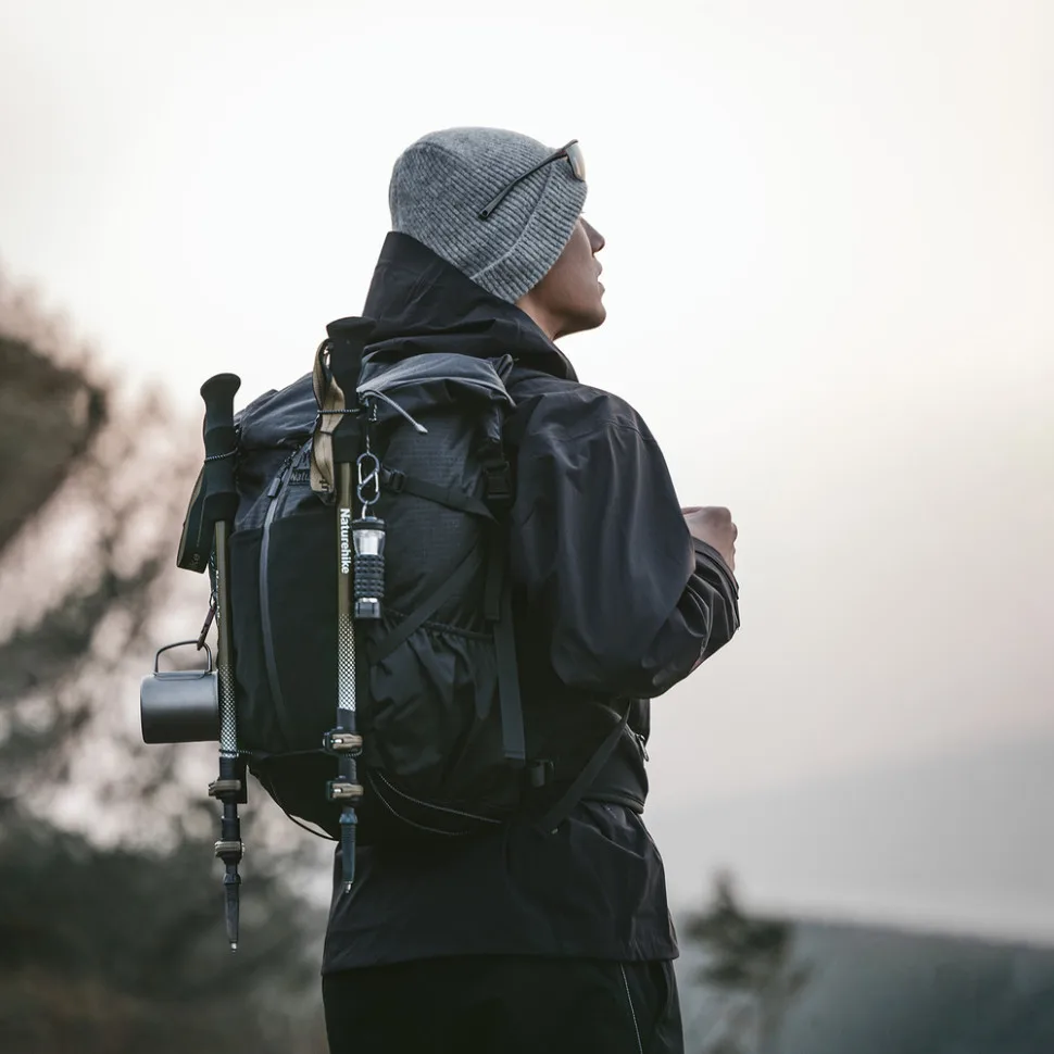 Рюкзак туристичний Naturehike поліестер 30+5 л коричневий