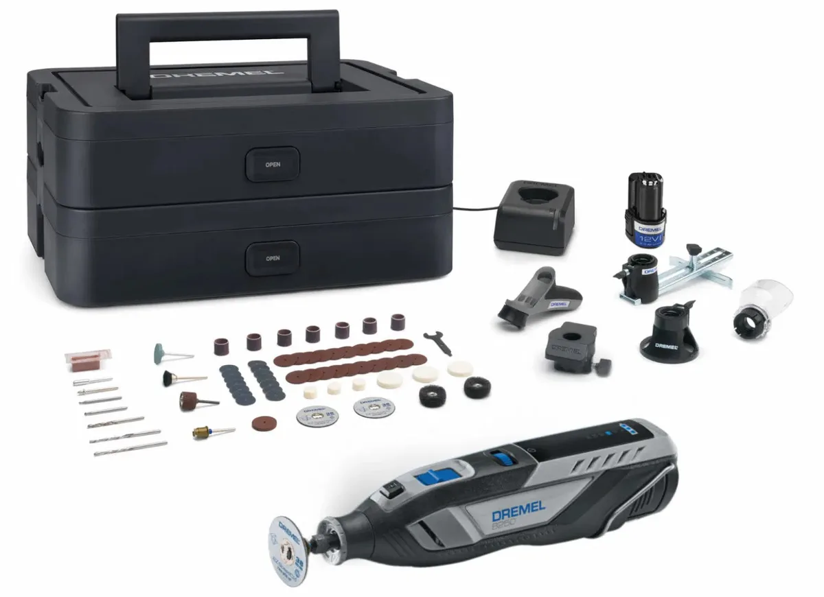 Акумуляторна шліфувально-гравірувальна машина Dremel 8250-5/65 12В 2х2А·год 5000-30000 об/хв з кейсом, вага 0.59 кг.