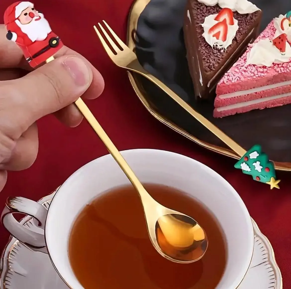 Набір новорічних десертних приладів Merry Christmas нержавіюча сталь 12,5 см золоті 6 шт